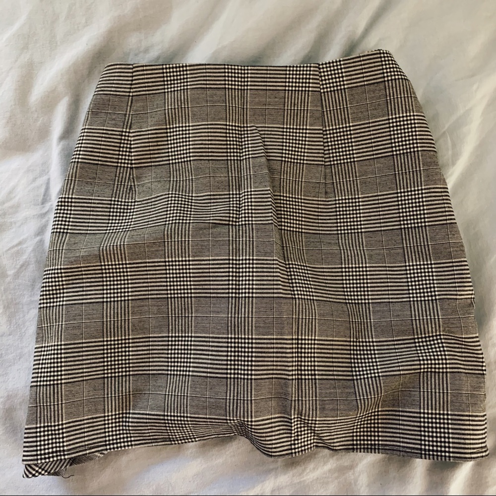 Plaid wrap mini skirt - Picture 2 of 2